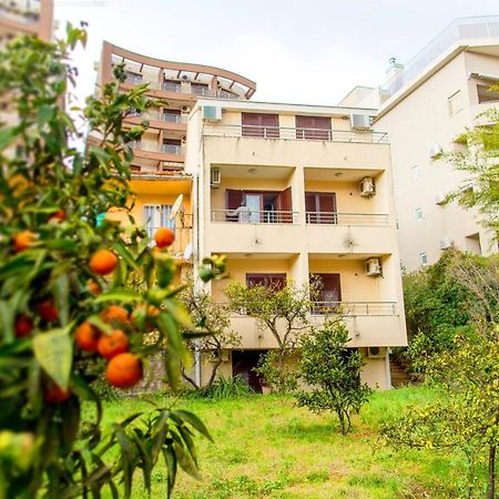 Guest House Mandarina Будва Экстерьер фото
