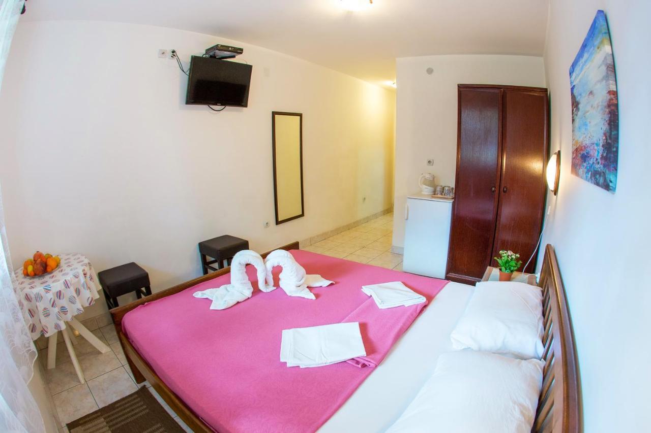 Guest House Mandarina Будва Экстерьер фото
