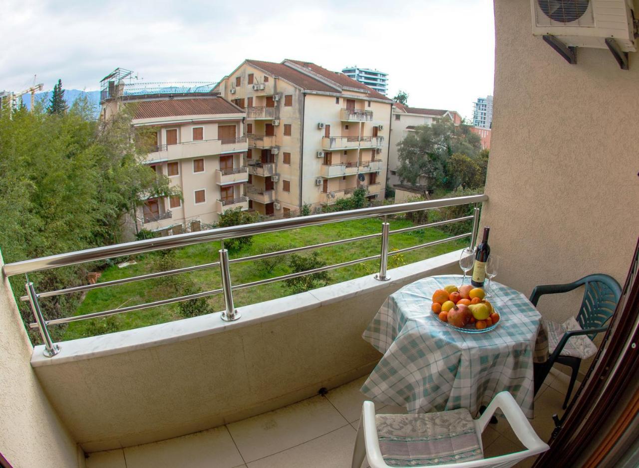 Guest House Mandarina Будва Экстерьер фото